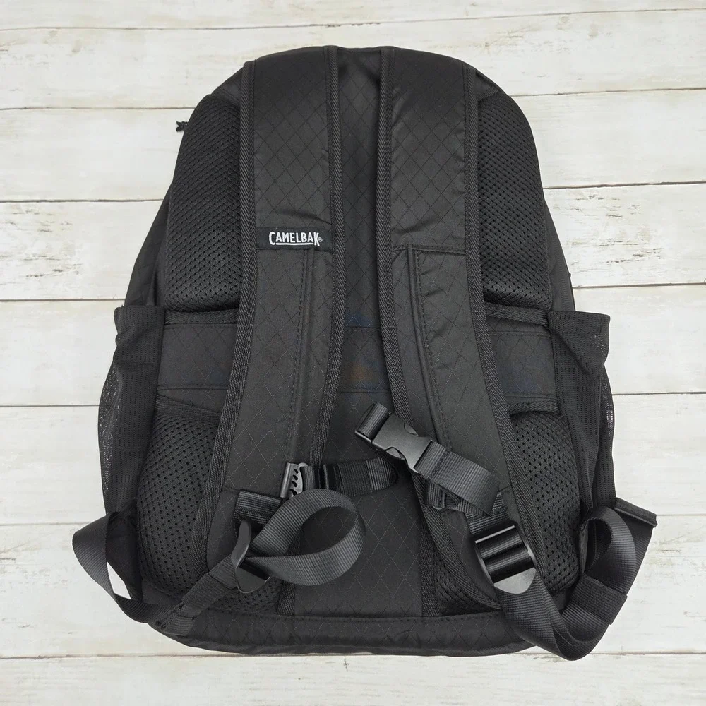 CamelBak Den 15